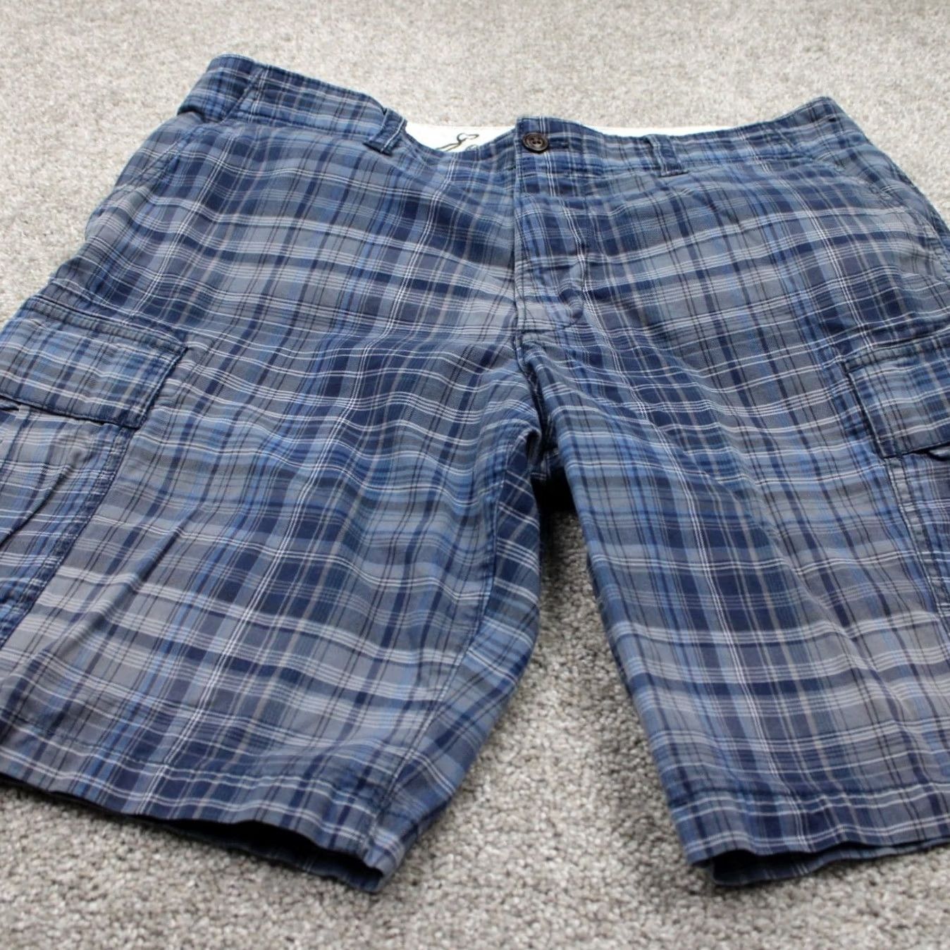 Eddie Bauer Eddie Bauer Shorts Mens 34 Blue Plaid Cargo Pocket Flat Front Chino 10" Inseam Size US 34 / EU 50 - 3 Thumbnail