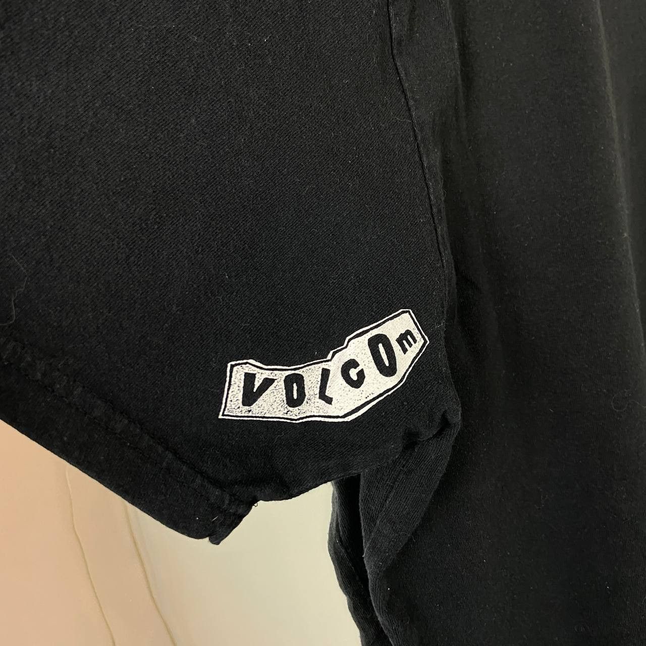 Volcom Vintage 90s Volcom Big Face Logo Skate Faded T-Shirt Size US M / EU 48-50 / 2 - 6 Thumbnail