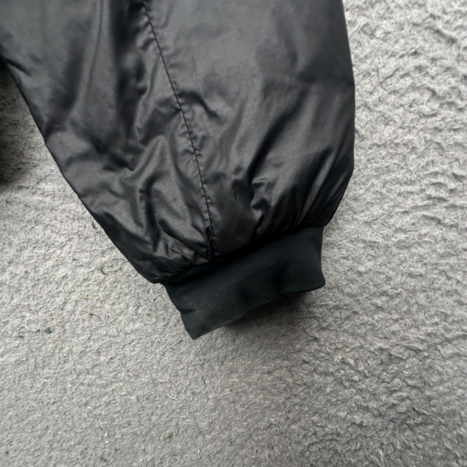 Canada Goose Canada Goose Lodge Jacket 5056M Black Mens Small PATCHED Size US S / EU 44-46 / 1 - 18 Thumbnail