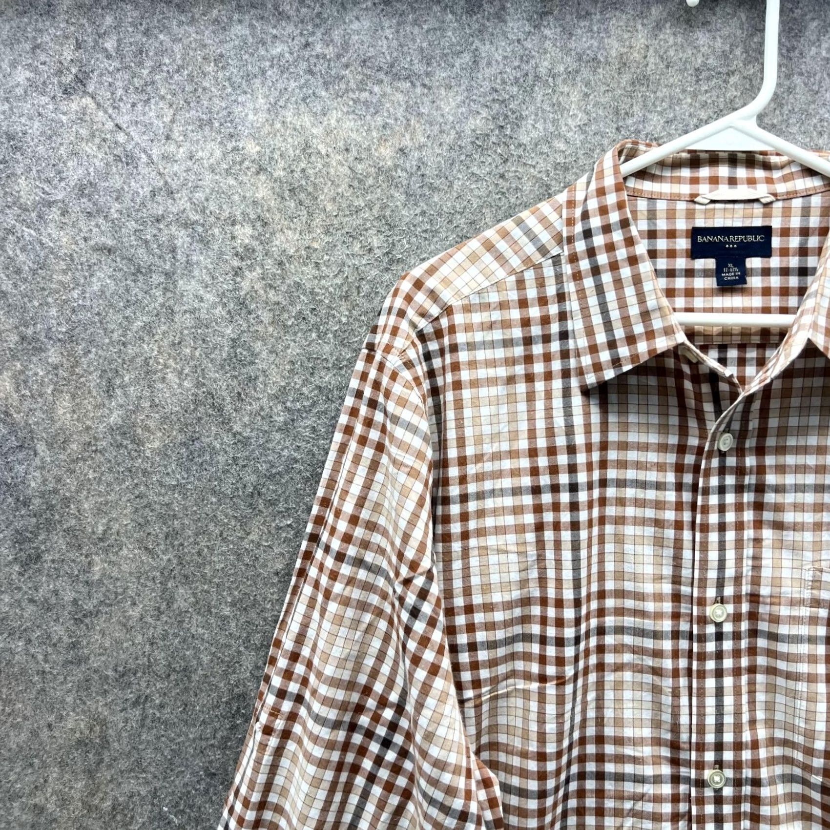 Banana Republic Banana Republic Shirt Men XL Beige Plaid Button-Down Collar-Long Sleeve Casual Formal Workwear Shirt-Size XL Mens Size US XL / EU 56 / 4 - 3 Thumbnail