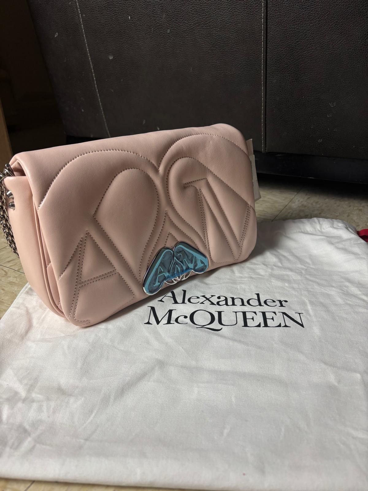 Alexander McQueen Alexander McQueen The Seal bag in pink quilted lambskin Size ONE SIZE - 2 Thumbnail