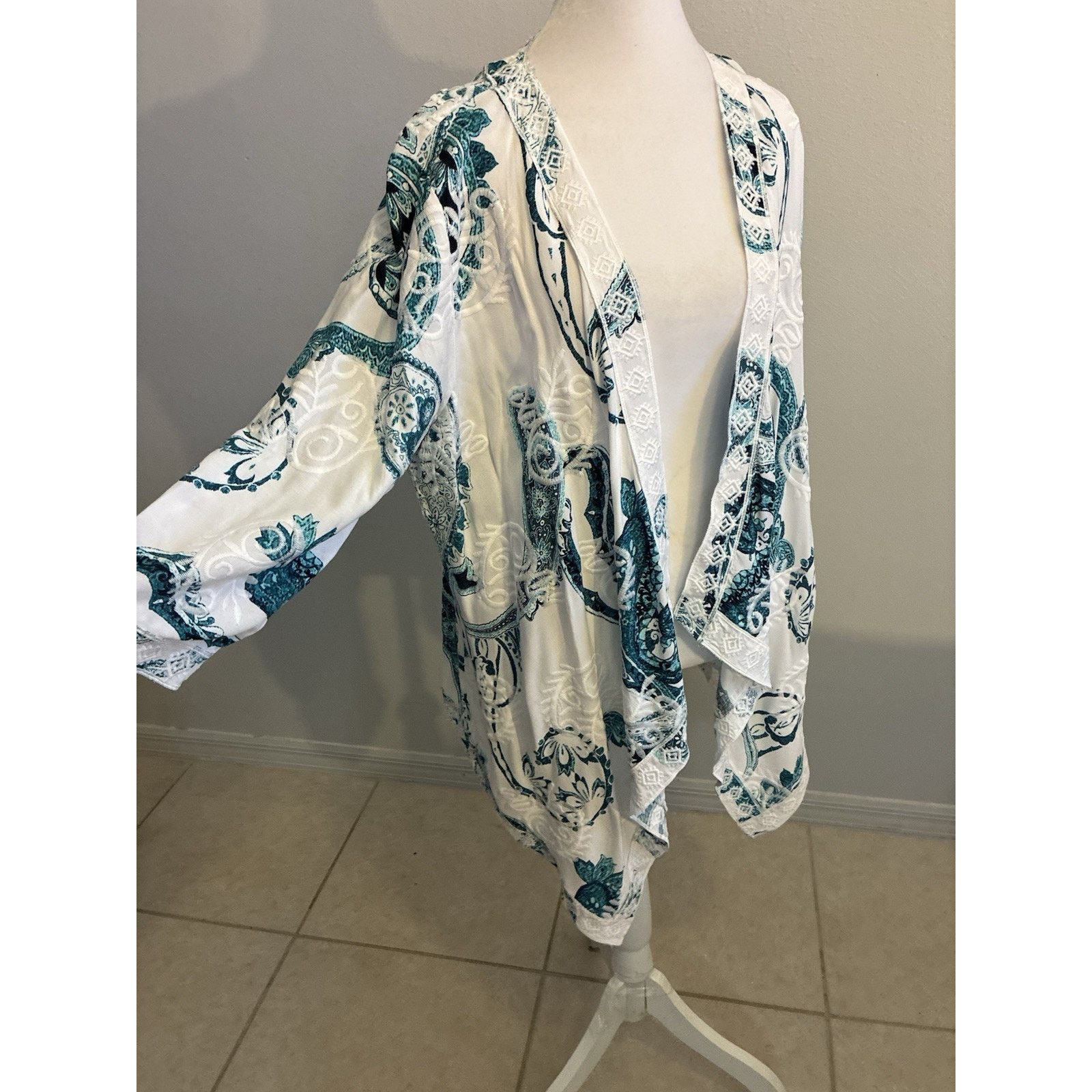 Chicos Chico's Paisley Embroidered teal Cardigan Kimono Duster L Size L / US 10 / IT 46 - 16 Thumbnail