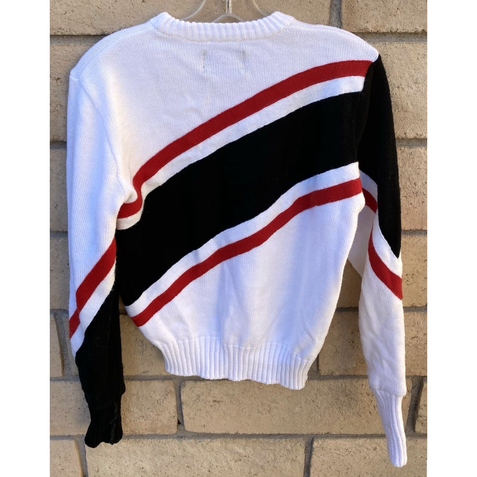 Vintage VINTAGE Dehen Cheerleader Sweater WCHS White Black Red Acrylic Knit Size M Size M / US 6-8 / IT 42-44 - 3 Thumbnail