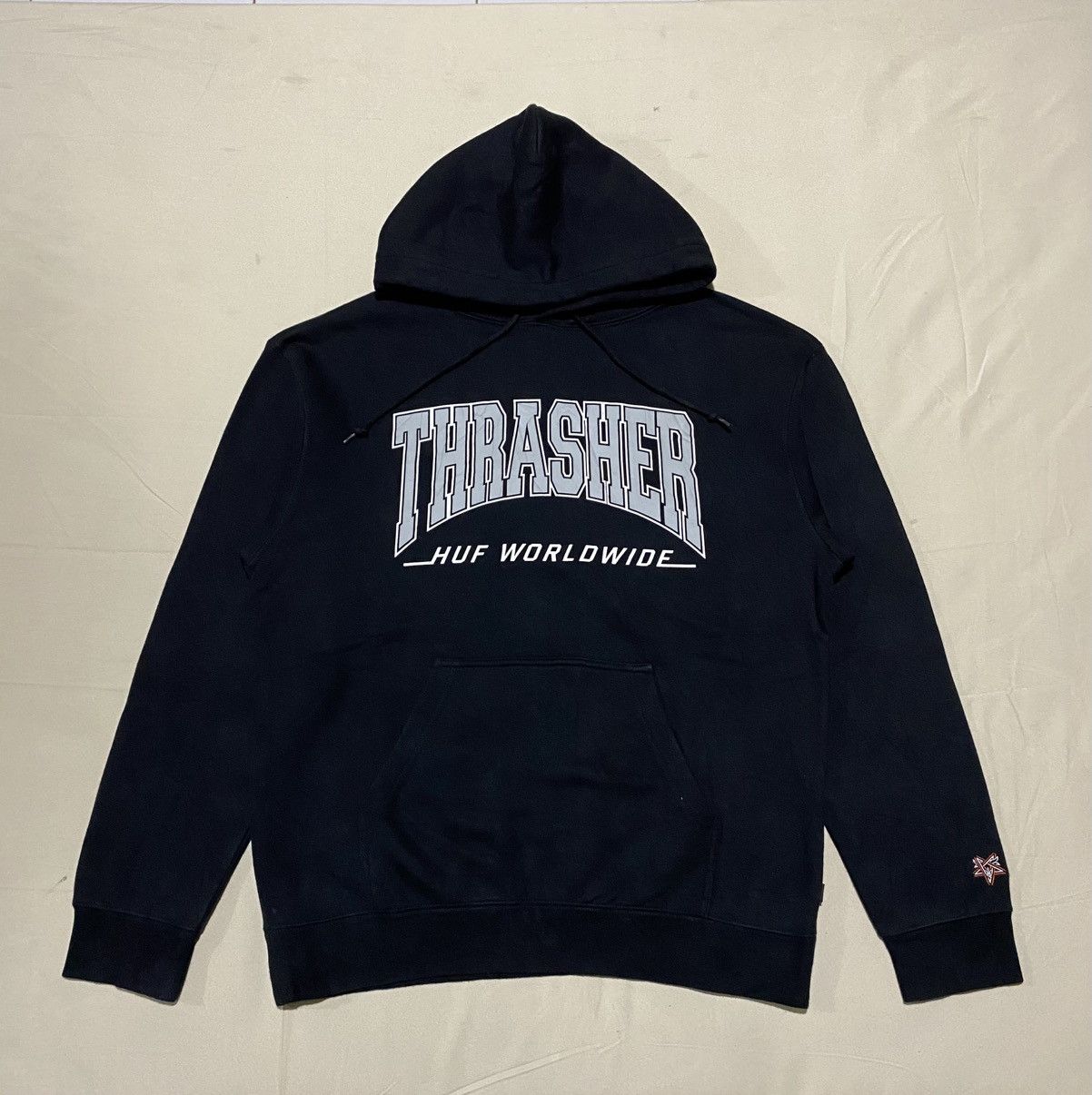 Huf × Thrasher Huf x Thrasher Bayview Black Hoodie Size US L / EU 52-54 / 3 - 1 Thumbnail