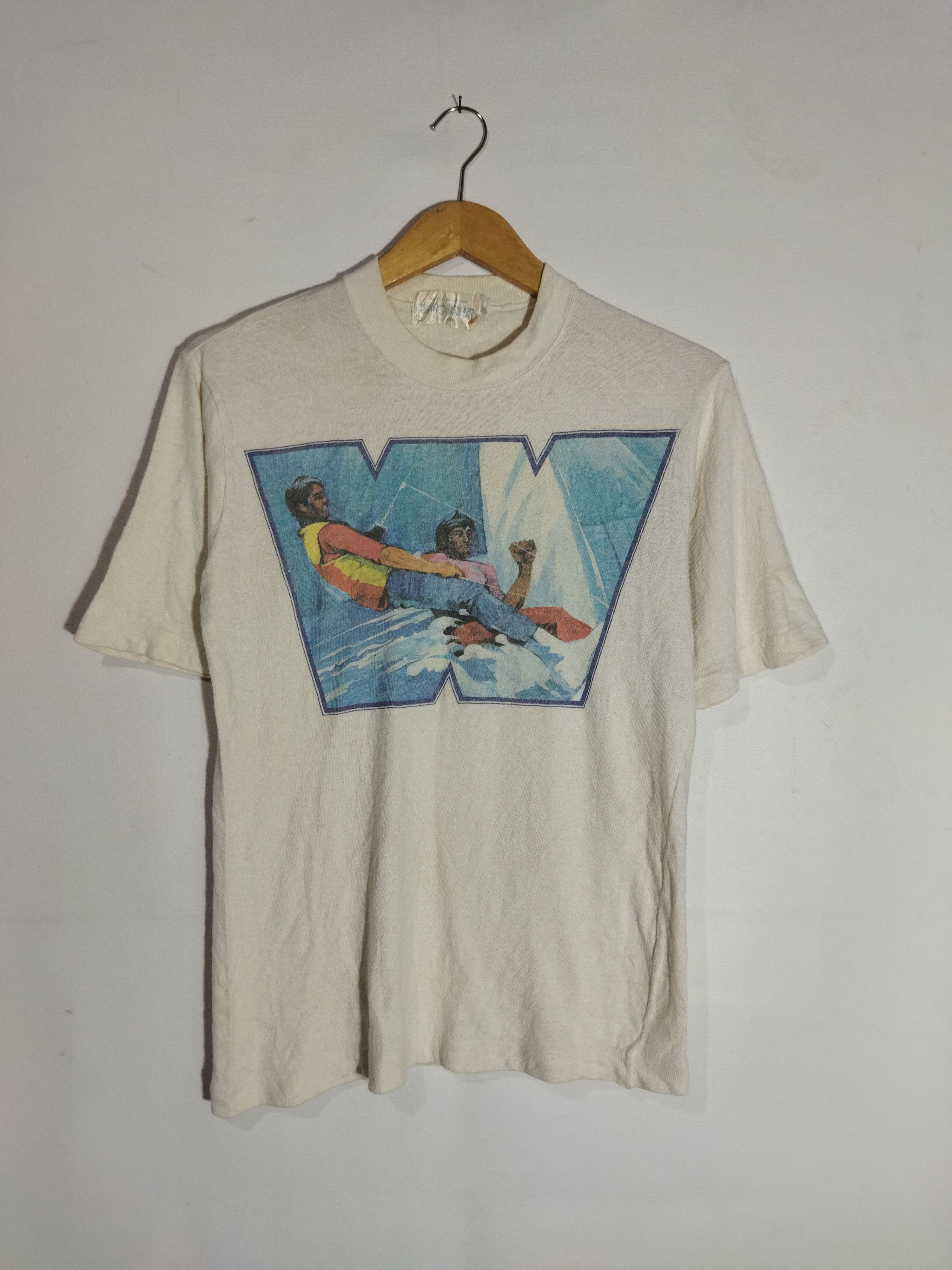 Vintage Vintage Un Monsieur Graphic T-Shirt White W Logo Print Size US M / EU 48-50 / 2 - 1 Thumbnail