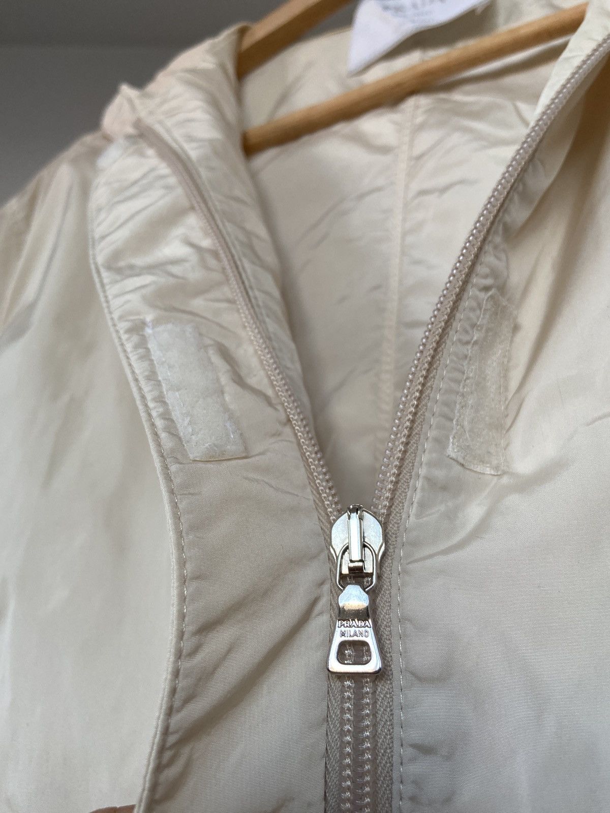 Miu Miu × Prada Prada 1999 archive women‘s rain jacket Size S / US 4 / IT 40 - 8 Thumbnail