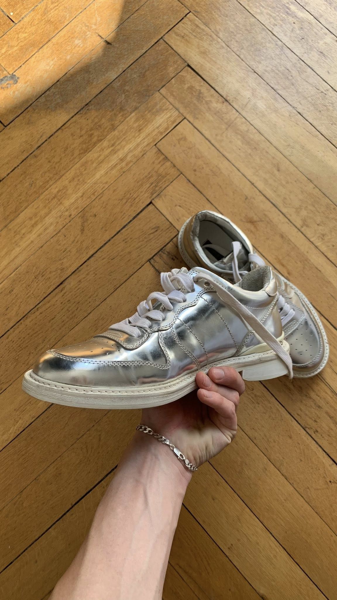 Maison MIHARA YASUHIRO Maison Mihara Yasuhiro Silver Sneakers Size US 10.5 / EU 43-44 - 2 Thumbnail
