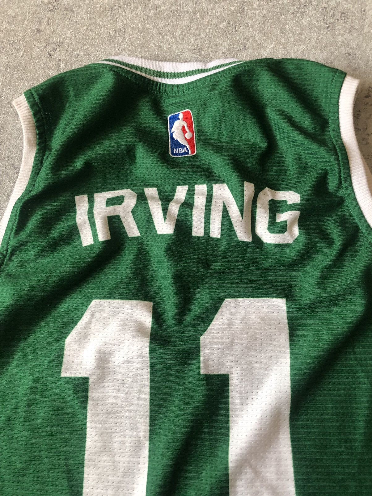 NBA × Vintage VINTAGE BOOTLEG CELTICS #11 IRVING JERSEY Size US M / EU 48-50 / 2 - 6 Thumbnail