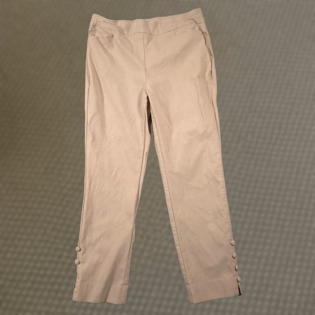 Vintage Chico's Pants Womens 10 Petite Khaki Ankle Button Hem Pull-On Slim Stretch Chino Pants Size 32" / US 10 / IT 46 - 1 Thumbnail