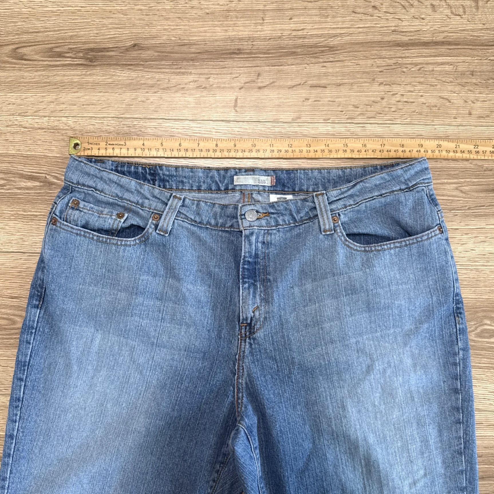 Levi's Levi's 515 Women's Jeans Size 20 Plus High-Rise Blue Denim Bootcut Stretch Pants Size 42" / US 20 - 2 Thumbnail