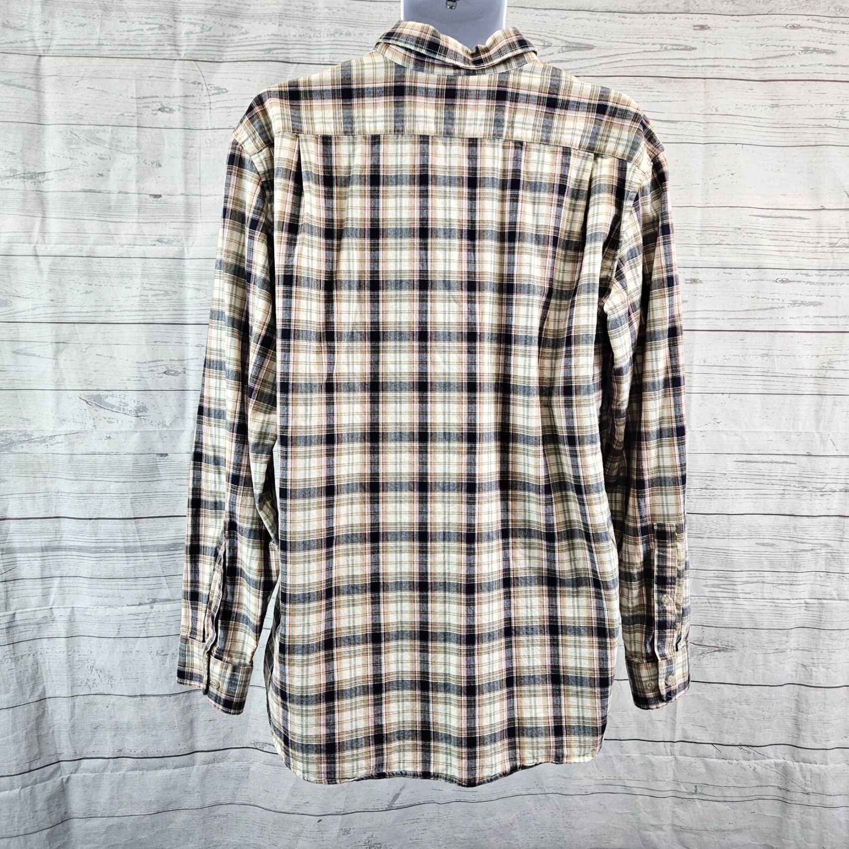 Eddie Bauer Eddie Bauer Mens Button Front Shirt Sz Large Black Red Plaid Cotton Long Sleeve Size US L / EU 52-54 / 3 - 4 Thumbnail