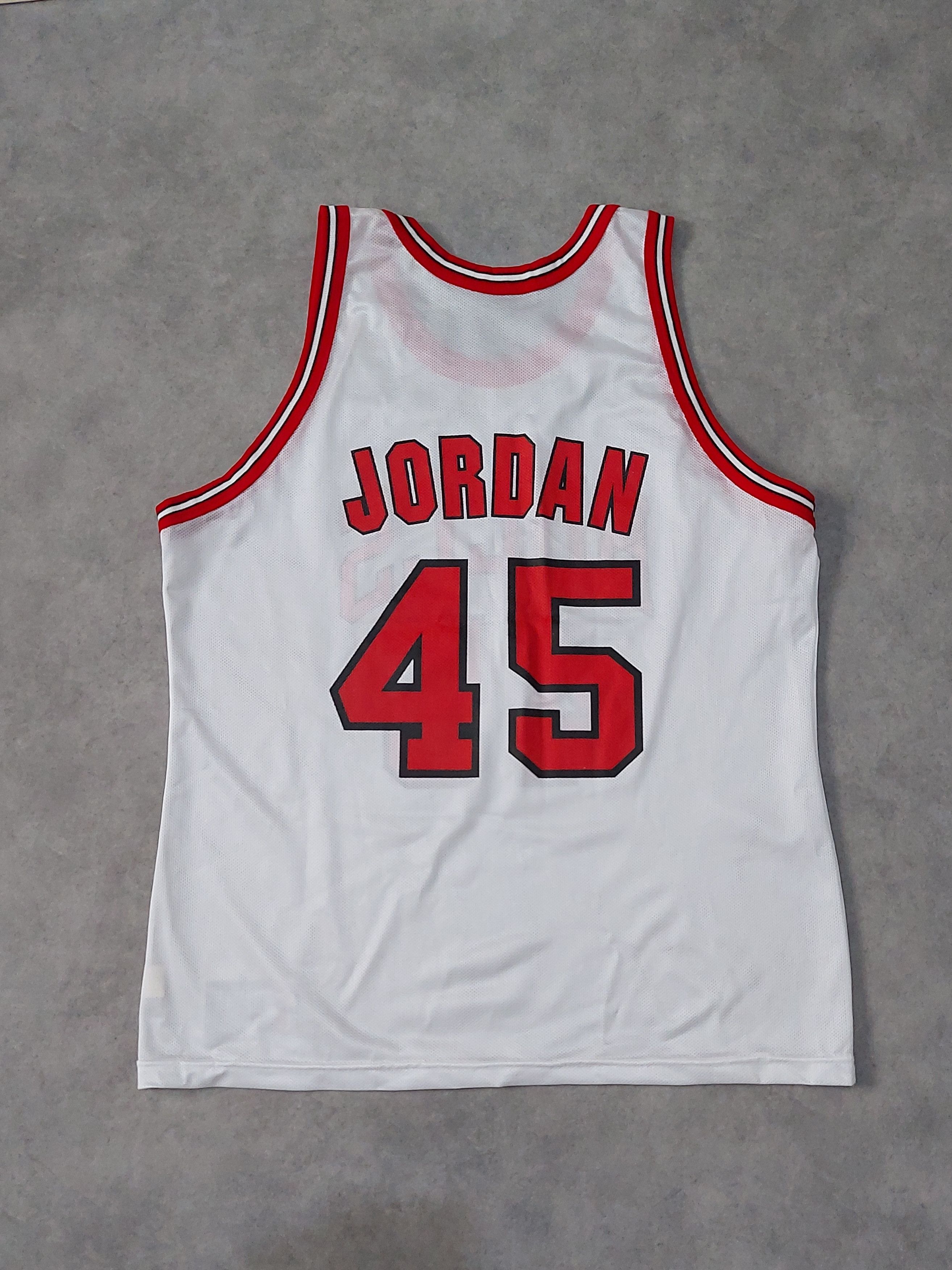 Champion Vintage Chicago Bulls Michael Jordan NBA Jersey ,size 48 Size US L / EU 52-54 / 3 - 6 Thumbnail