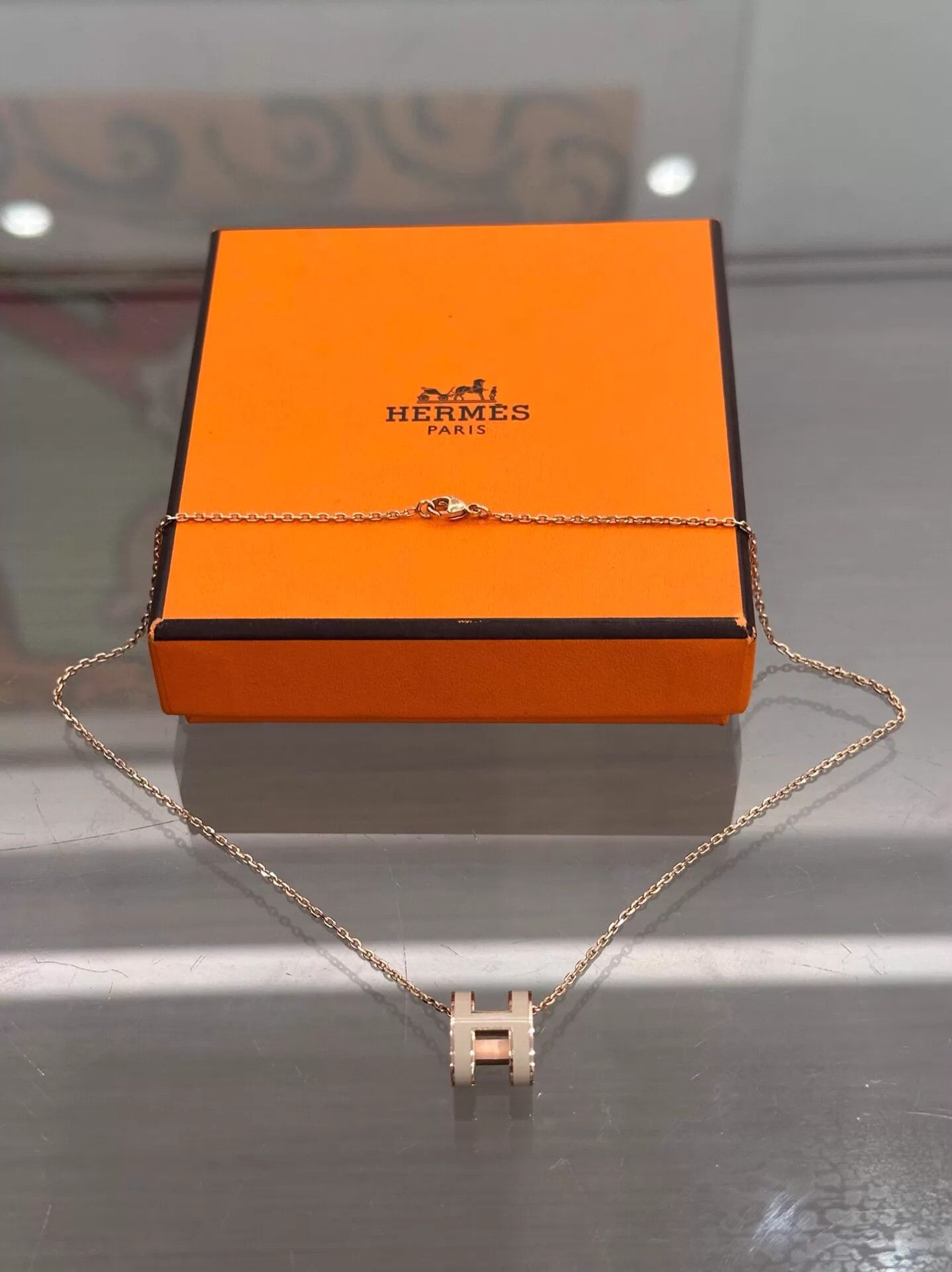 Hermes Hermes Pop H Tan Enamel Lg H 40cm 99N Rose Gold Necklace Size ONE SIZE - 1 Thumbnail