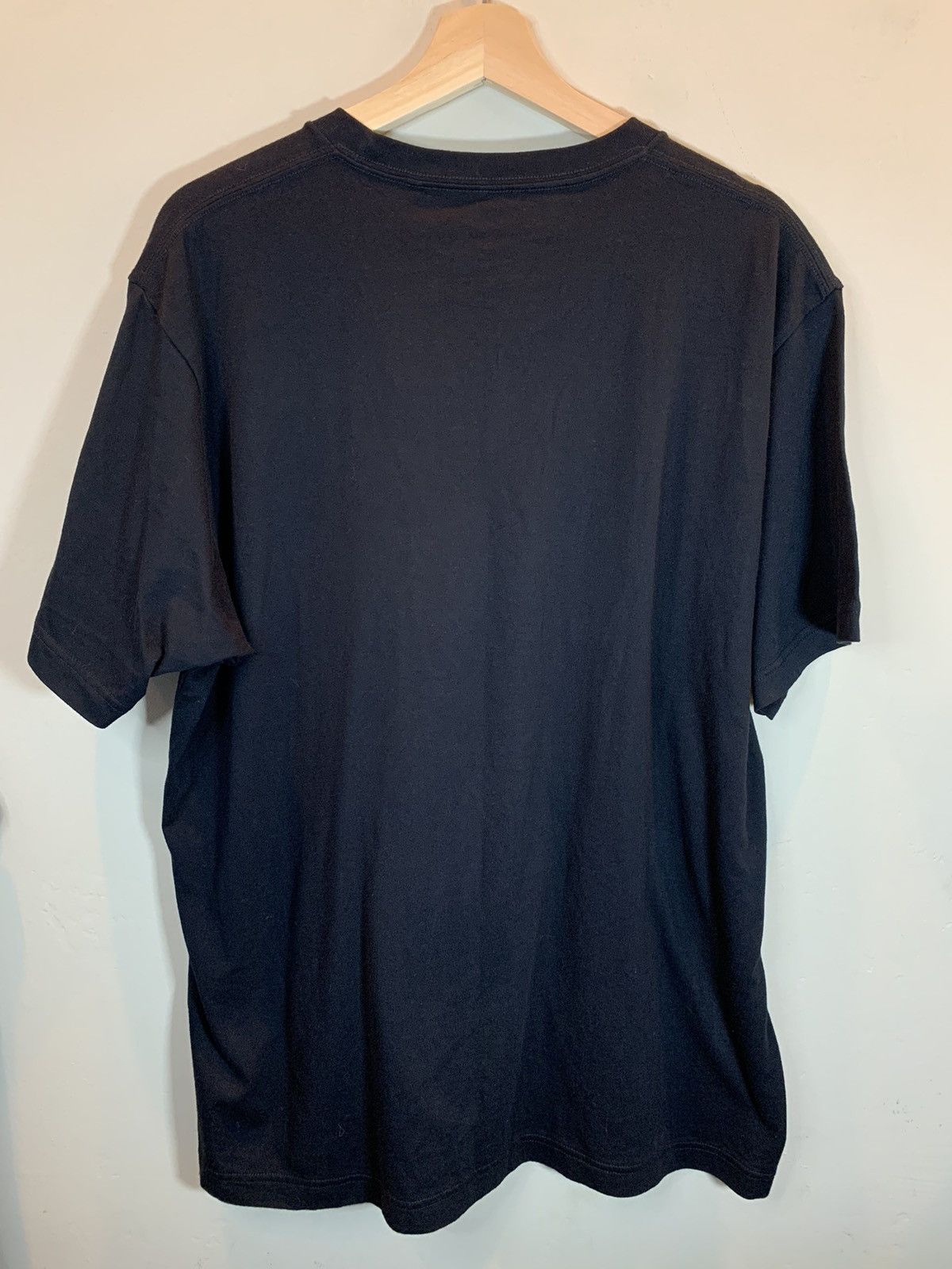 Designer × Uniqlo *RARE* Jeff Koons Rabbit 1986 Art Museum Figure Uniqlo Shirt Size US XL / EU 56 / 4 - 4 Thumbnail