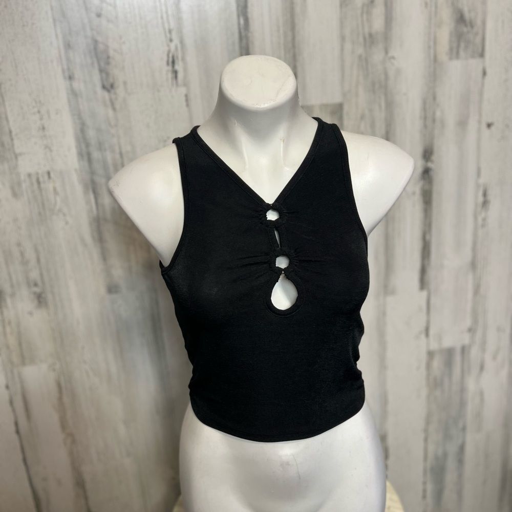 Forever 21 Forever 21 Black Cutout Sleeveless Crop Top Size Small Stret Size S / US 4 / IT 40 - 9 Thumbnail