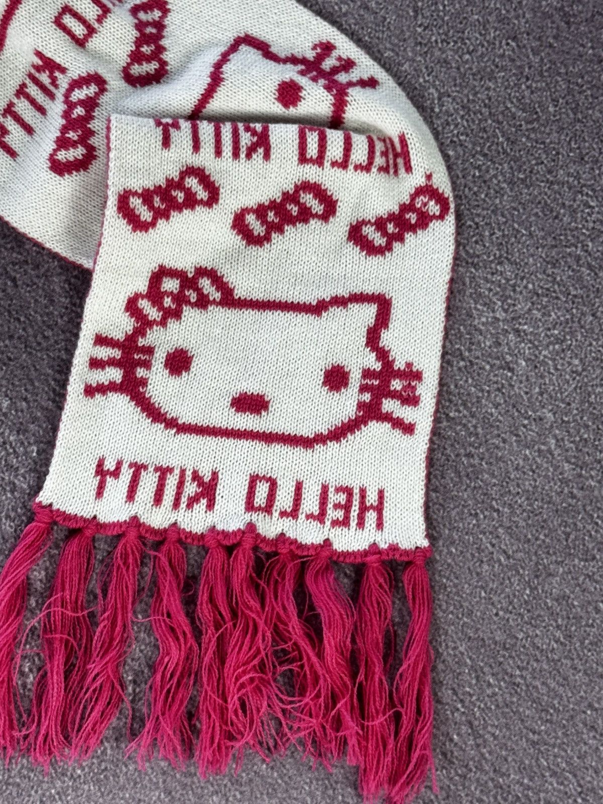Japanese Brand Vintage Hello Kitty scarf Collection Size ONE SIZE - 4 Thumbnail