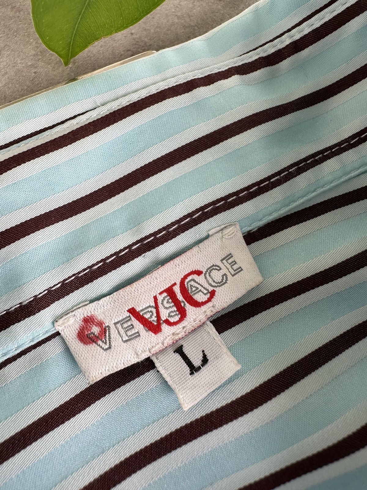 Versace Versace Shirt Long Sleeve Size L / US 10 / IT 46 - 2 Thumbnail