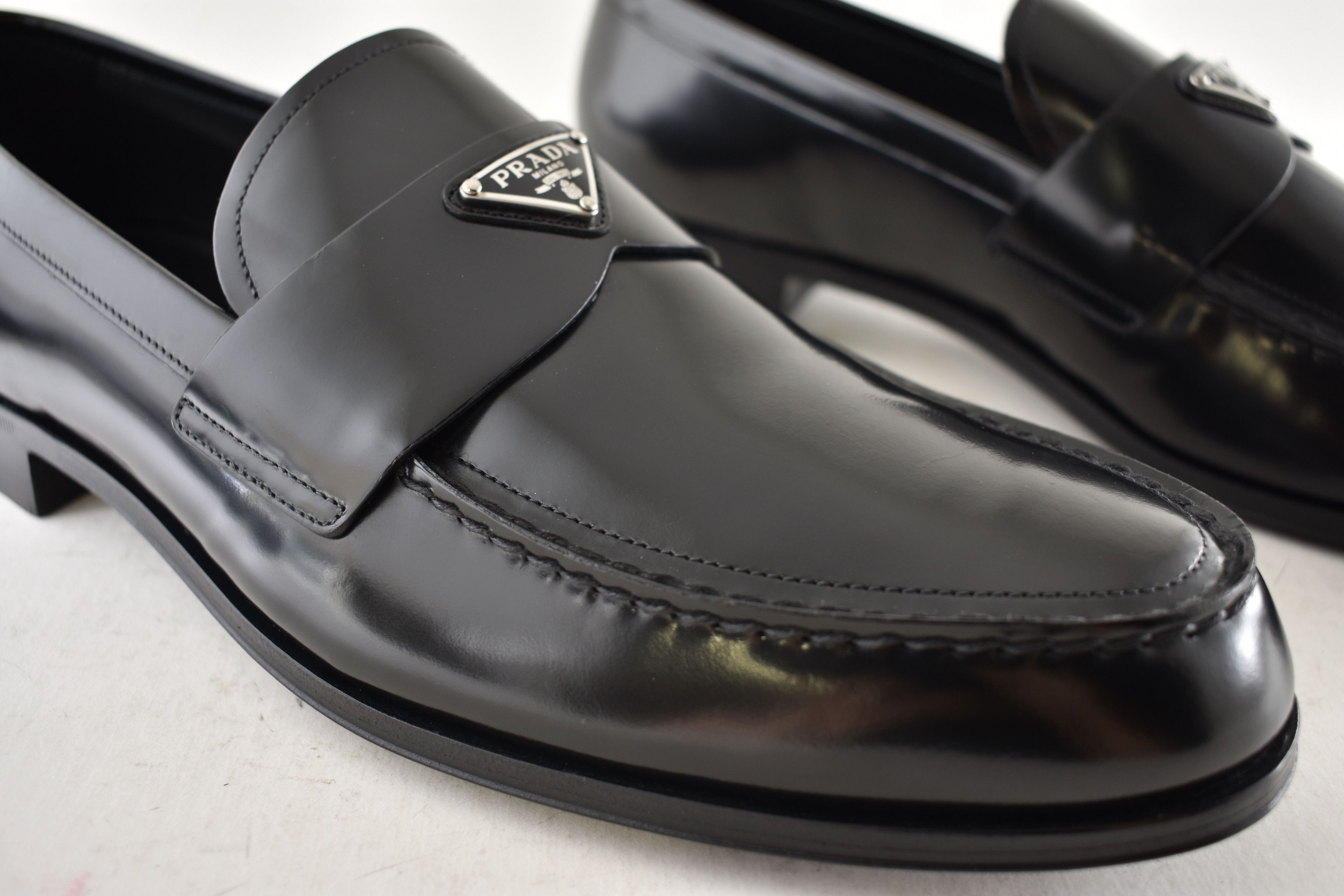 Prada Prada Leather Logo Classic Loafer Slip On Flat UK 12 US 13 Size US 13 / EU 46 - 8 Thumbnail