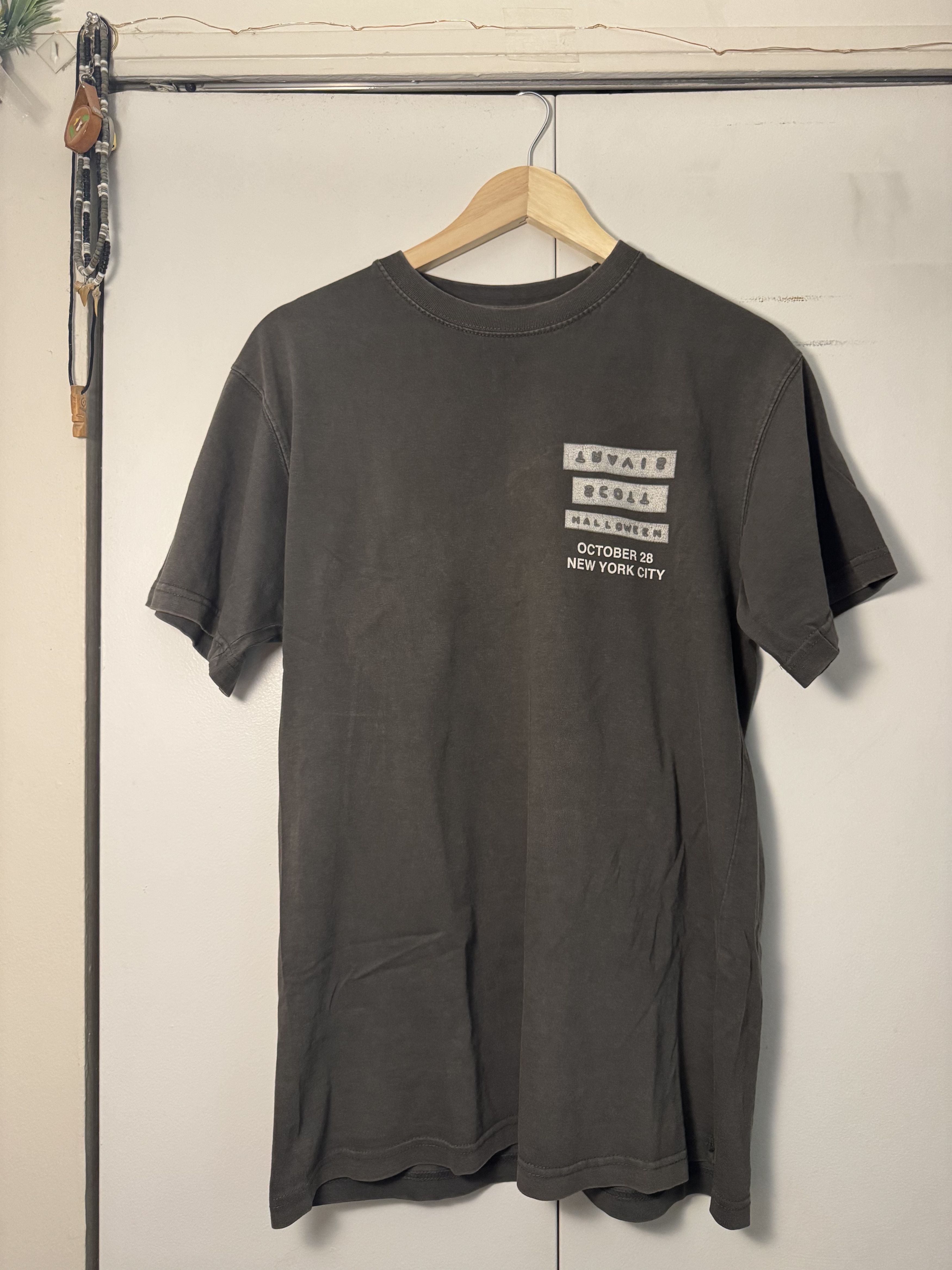 Travis Scott Travis Scott Texas Chainsaw Massacre Reversible 2017 T Shirt Size US M / EU 48-50 / 2 - 1 Thumbnail