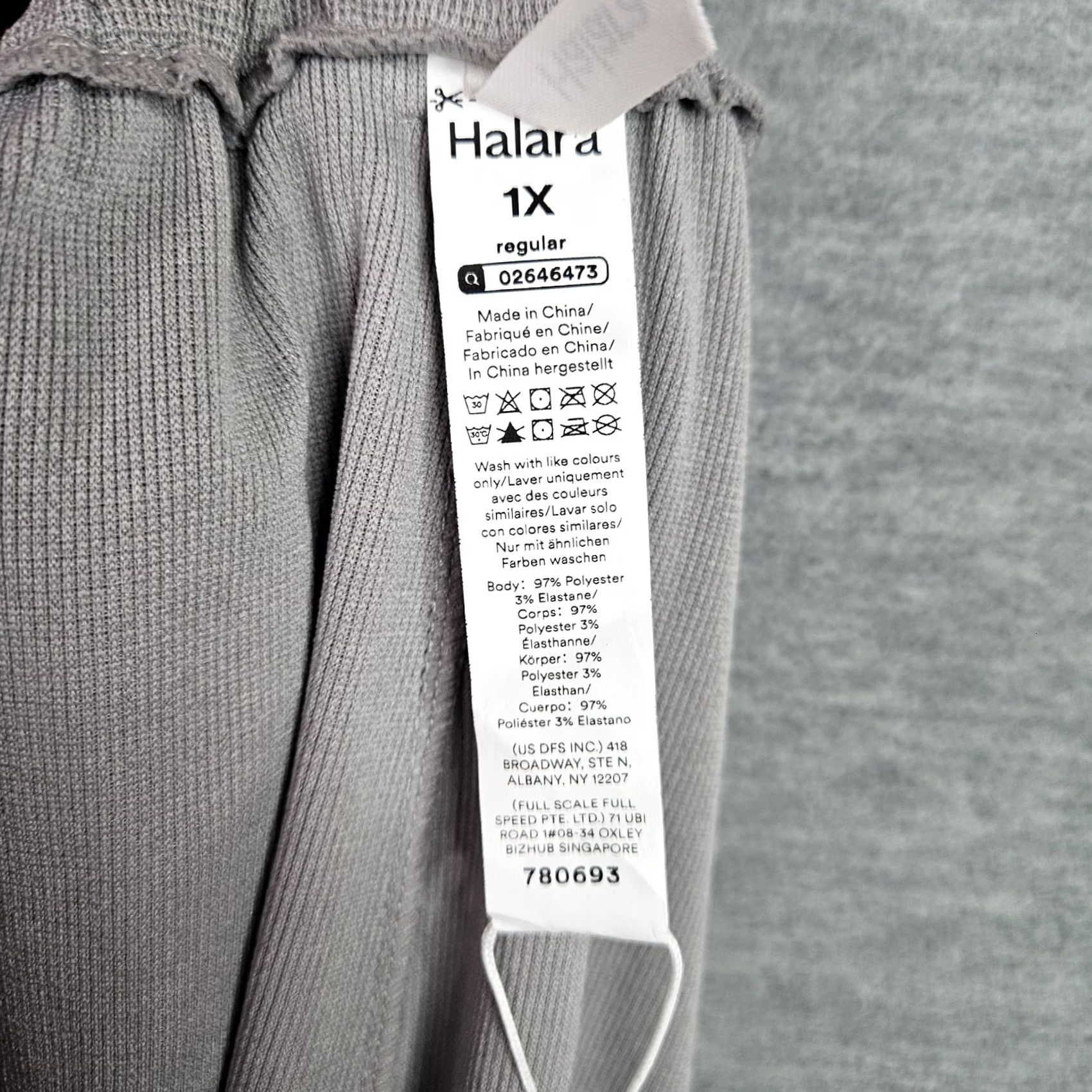 Vintage Halara Womens Wide-Leg Pants Size 1X Gray Pleated Stretch Pants Womens Plus Size 1X Gray Halara wide-leg pants Size 40" / US 18 - 5 Thumbnail