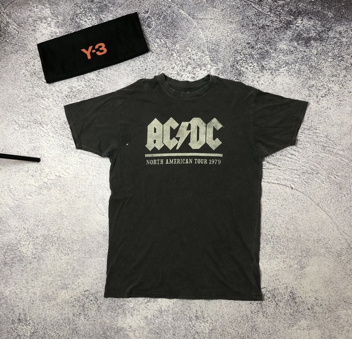 AC/DC T-shirt AC/DS 1979 vintage y2k rock merch usa casual music Size US M / EU 48-50 / 2 - 1 Thumbnail