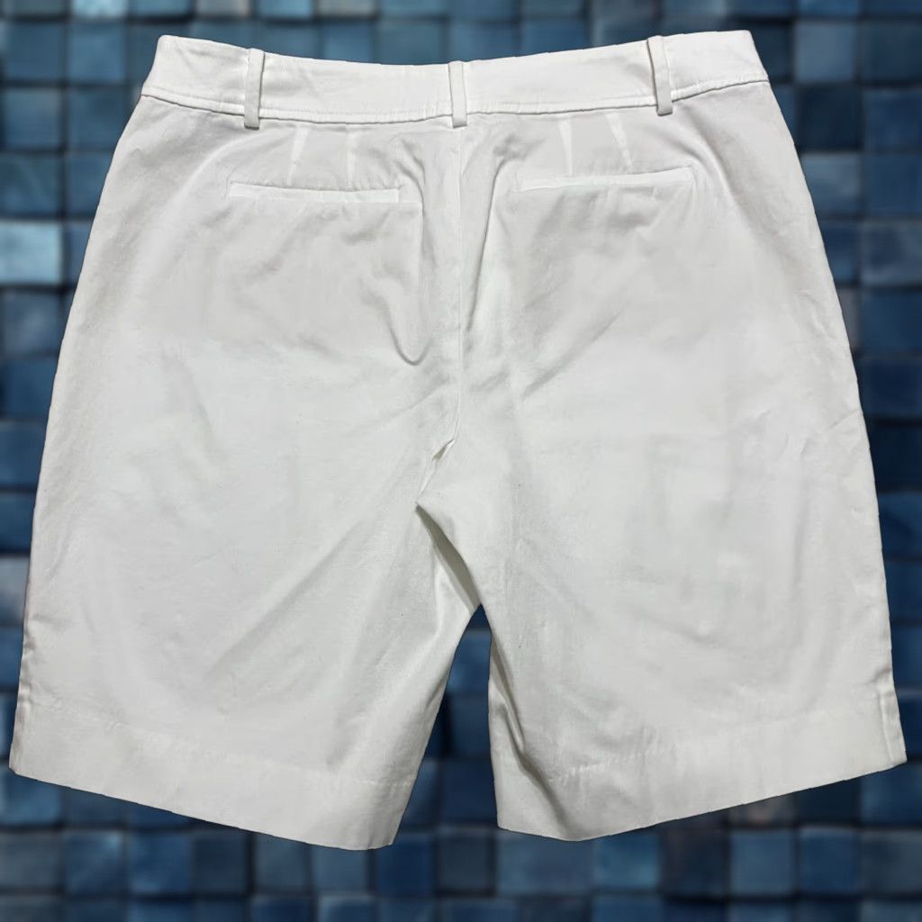 Talbots Talbots Womens 12P Shorts White Chino Bermuda Outdoor Walking Petite High Rise Flats Front Pockets Casual Travel Mens Womens Boys Girls Size 34" / US 12 / IT 48 - 1 Thumbnail
