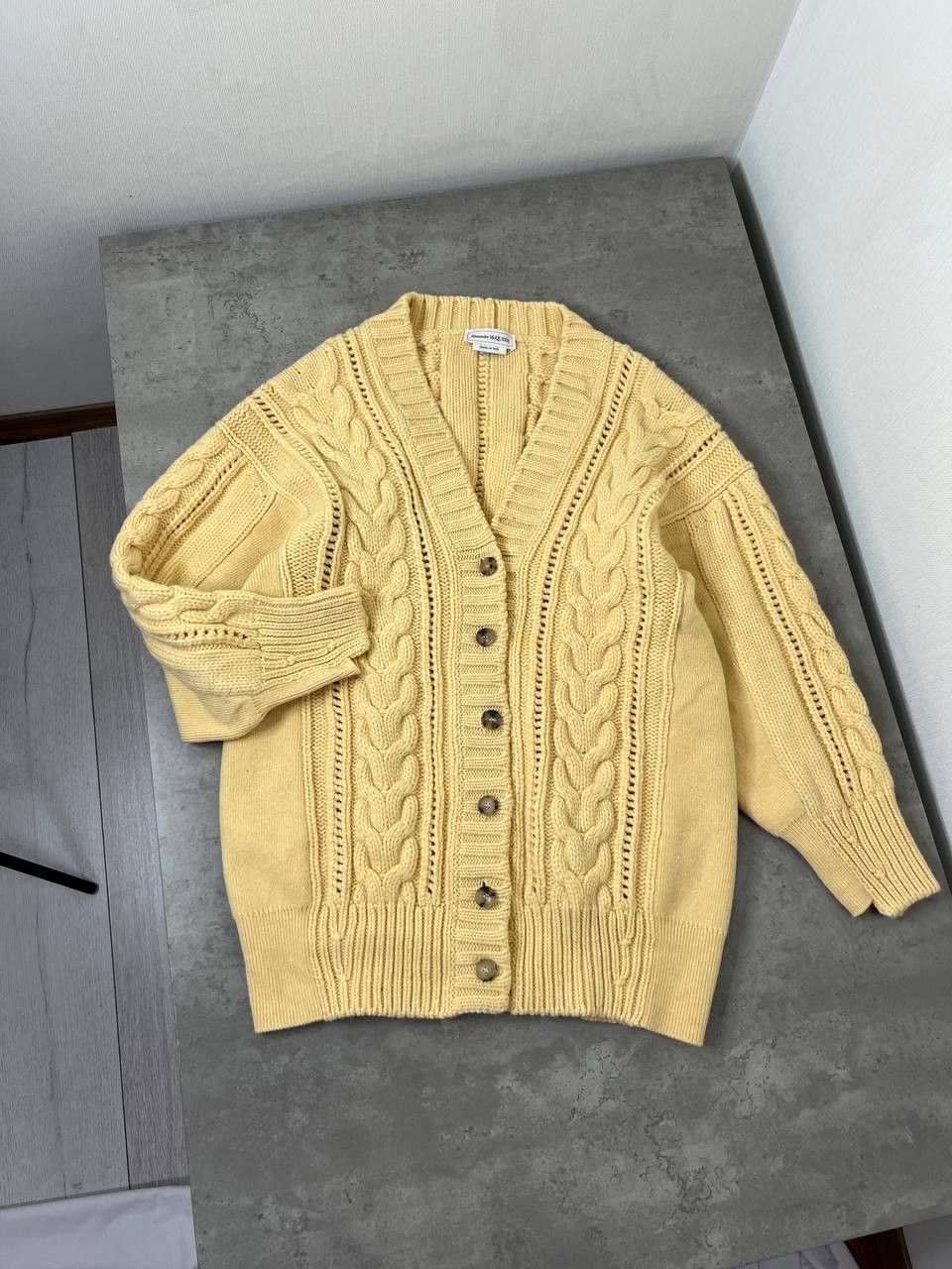 Alexander McQueen Alexander McQueen Jumper Womens Yellow Cable Wool 100% Size M / US 6-8 / IT 42-44 - 2 Thumbnail