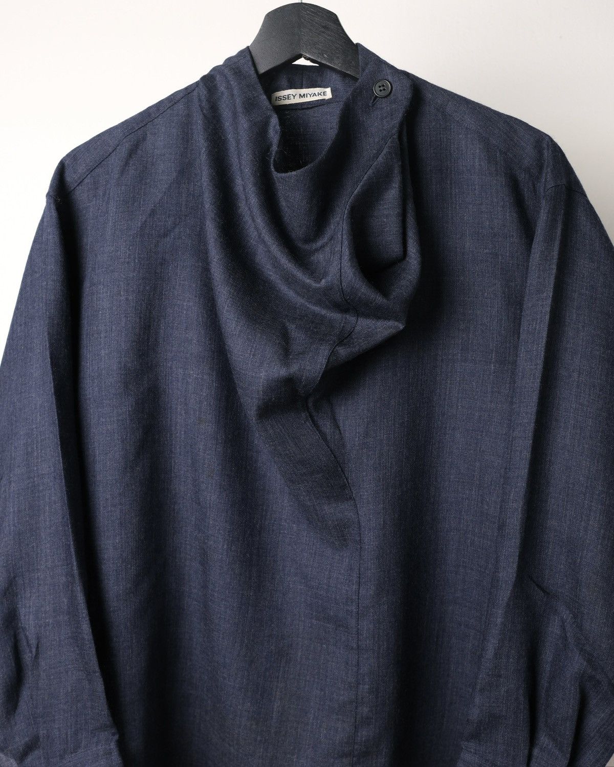 Issey Miyake Issey Miyake Asymmetrical Collar Shirt Size M / US 6-8 / IT 42-44 - 2 Thumbnail