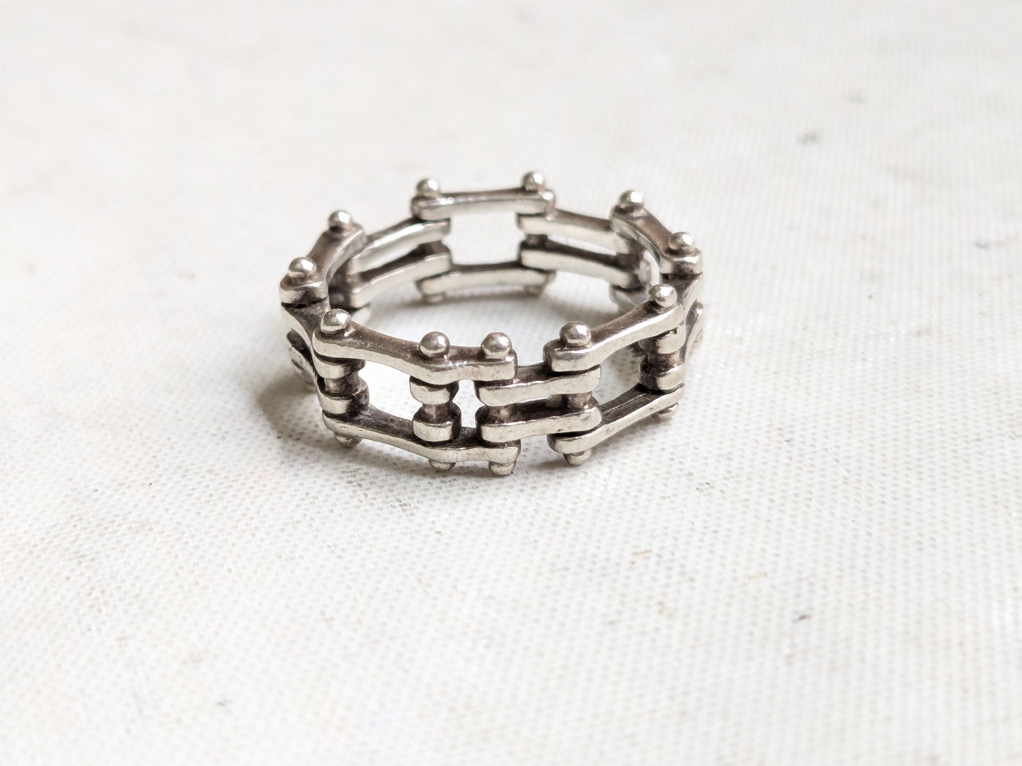 Jewelry Sterling Silver Ring Bikechain 9.75 Size ONE SIZE - 1 Thumbnail
