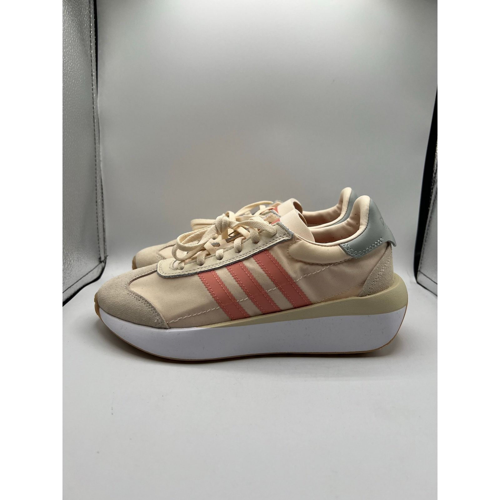 Adidas Adidas XLG Pink White GS 5Y Size US 5 / IT 35 - 1 Thumbnail