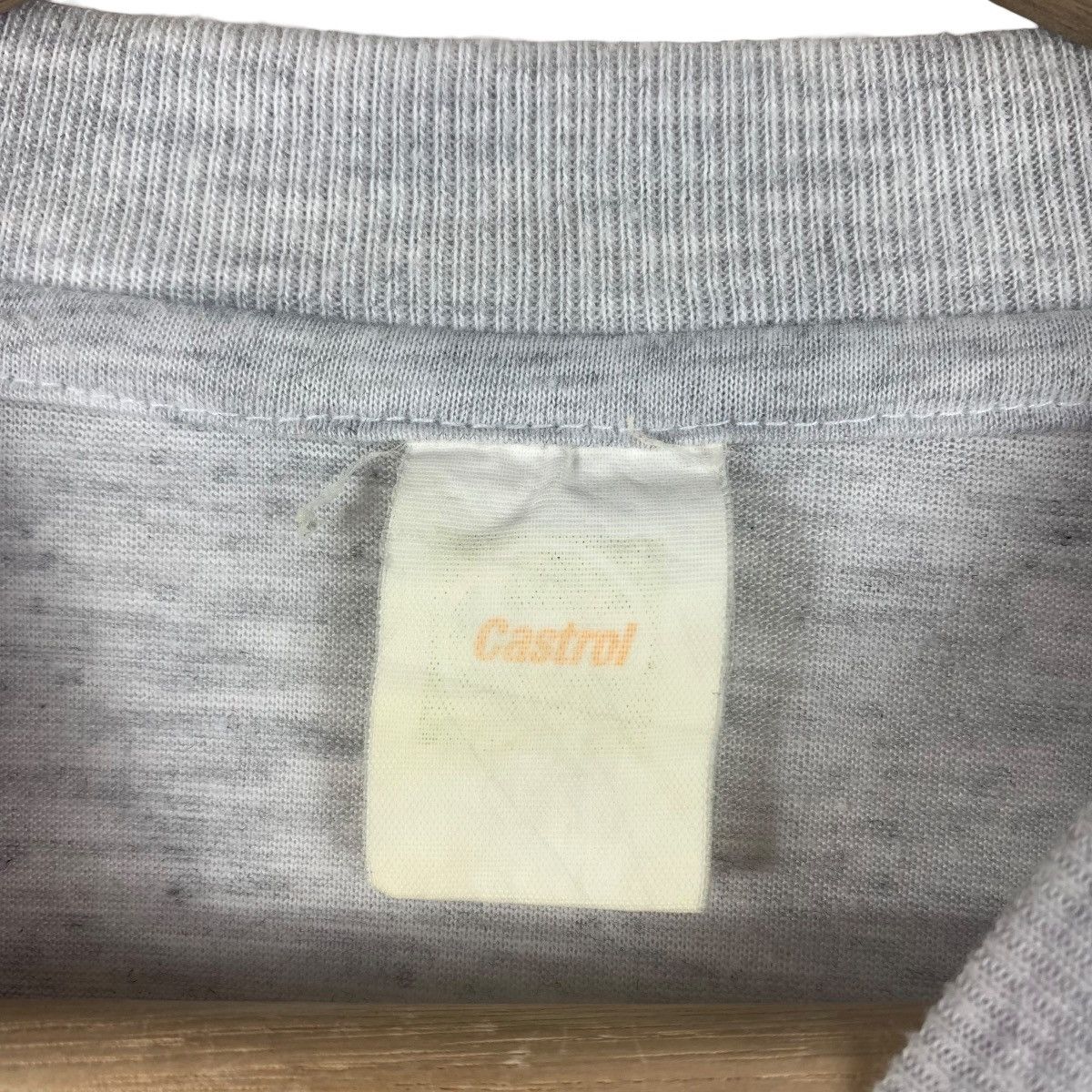 Japanese Brand Vintage CASTROL racing Grey tee Size US M / EU 48-50 / 2 - 4 Thumbnail