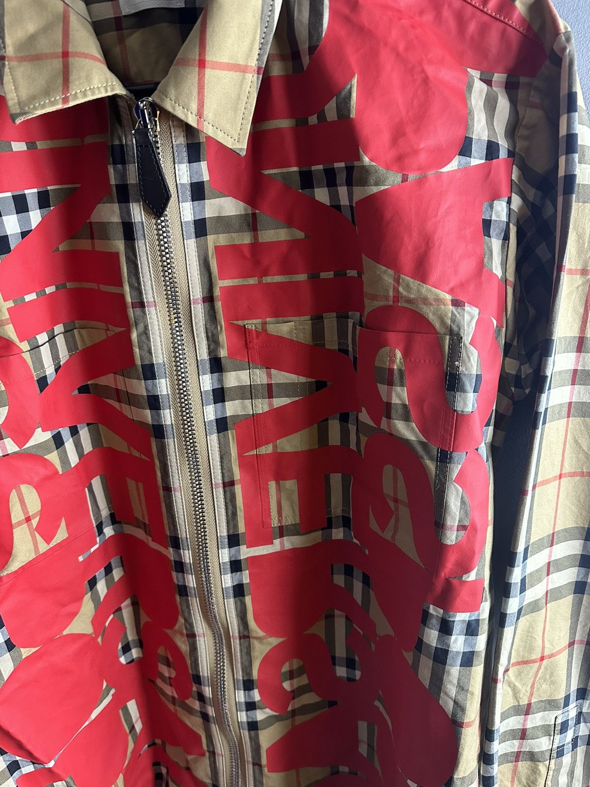 Burberry Checked Burberry Light Jacket Red Lettering Size Small Size US S / EU 44-46 / 1 - 2 Thumbnail