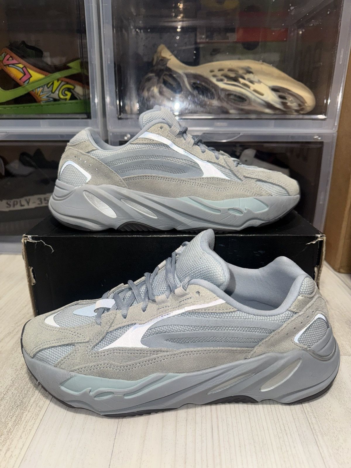 Adidas × Kanye West Adidas Yeezy 700 V2 Hospital Blue Size US 9.5 / EU 42-43 - 2 Thumbnail