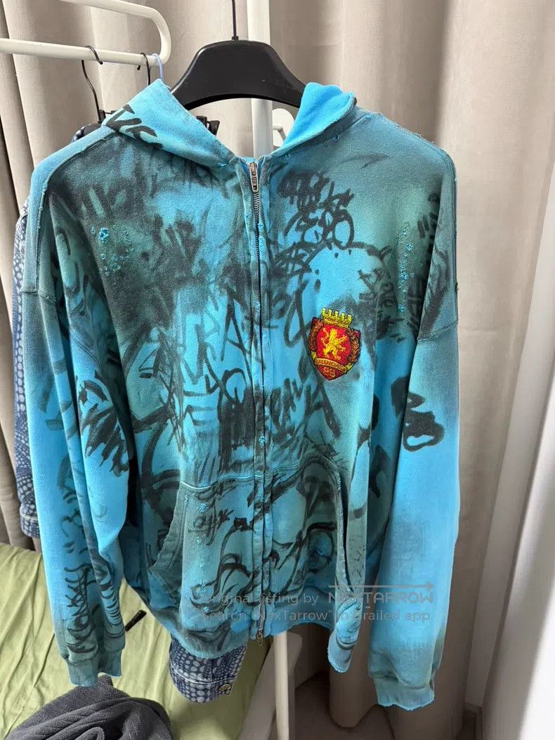 Balenciaga Balenciaga Blue Manchester United graffiti zipper hoodie Size US XS / EU 42 / 0 - 1 Thumbnail