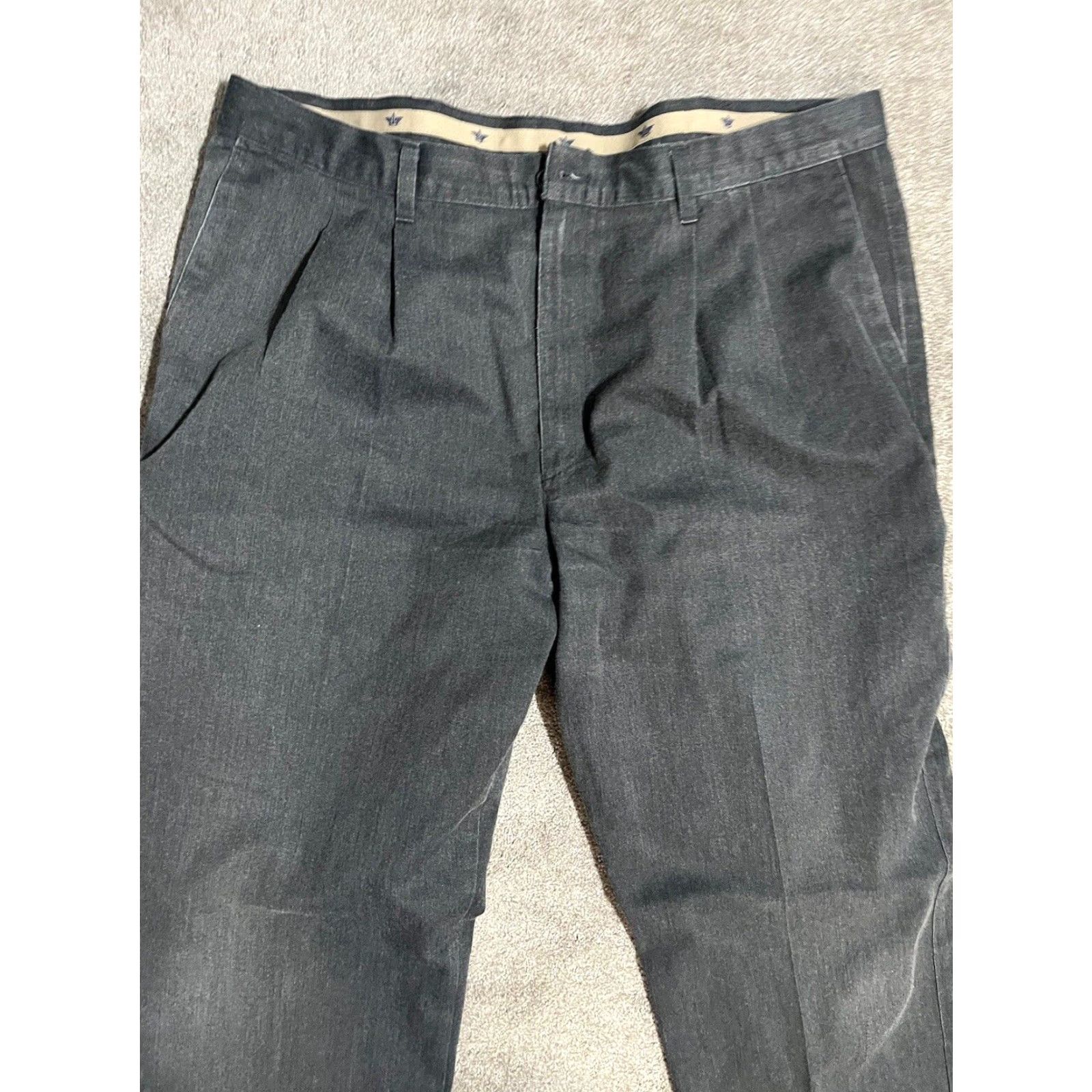 Dockers DOCKERS DOCKERS Classic Fit Pleated Dress Pants 42x32 Gray Vintage Distressed Size US 42 / EU 58 - 4 Thumbnail