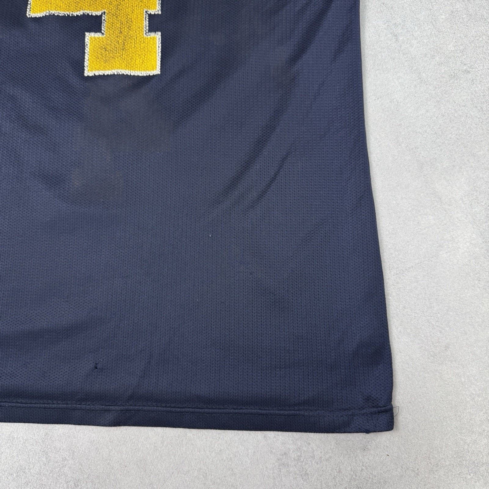 Champion Chris Webber University of Michigan Champion Basketball Size US S / EU 44-46 / 1 - 23 Thumbnail