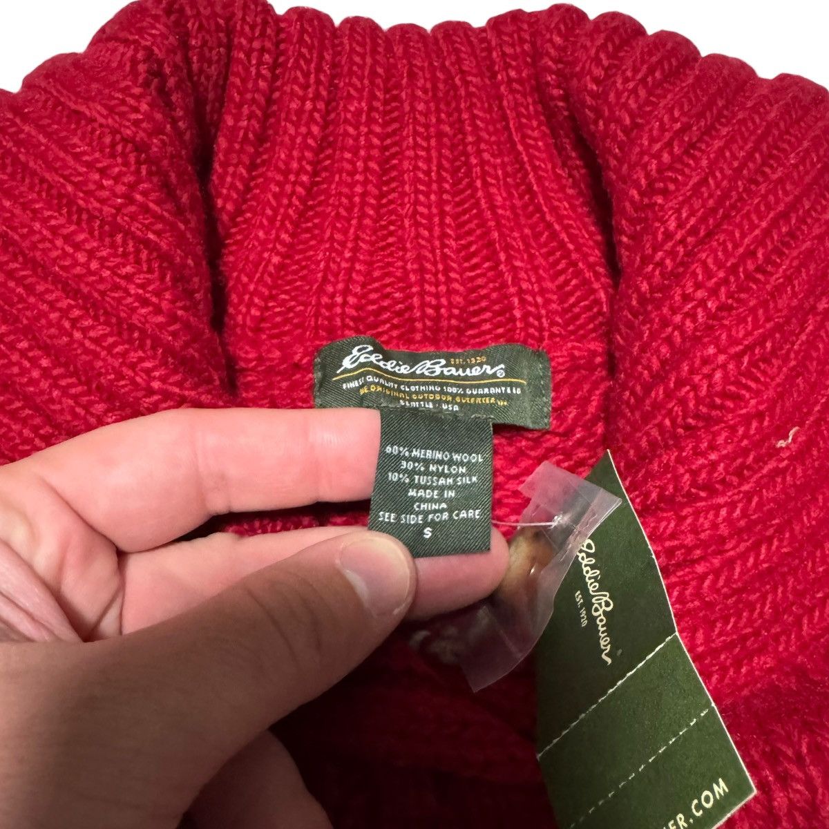 Eddie Bauer NWT Eddie Bauer Snowflake Red Sweater Women's Small Size S / US 4 / IT 40 - 4 Thumbnail