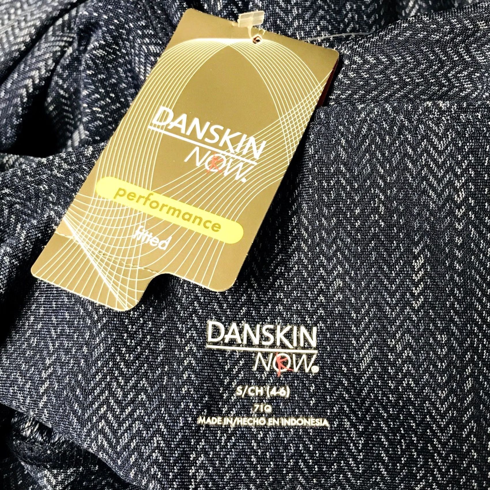 Vintage Danskin Women Capri Leggings S Blue Polyester Blend Spandex Geometric Zigzag Pattern Media Pocket Athletic Activewear Gym Training Size 28" / US 6 / IT 42 - 2 Thumbnail