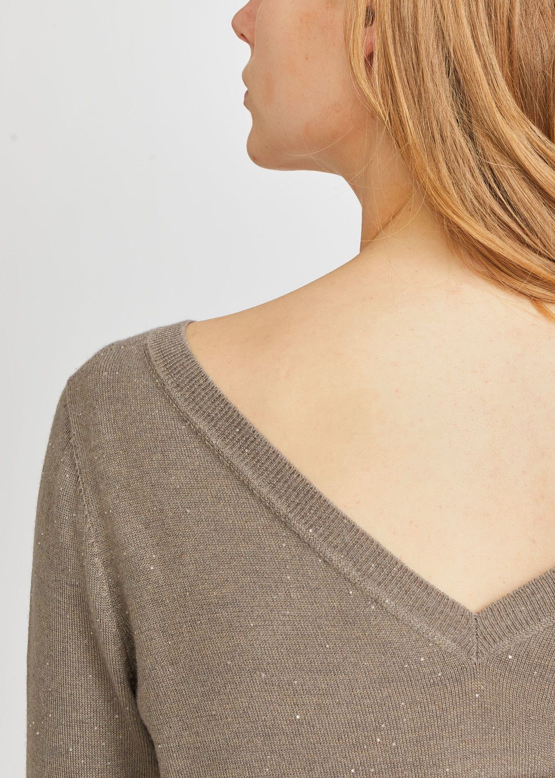Loro Piana o1srvl11e0125 Stella Alpina V-Neck Sweater in Taupe Size M / US 6-8 / IT 42-44 - 5 Thumbnail