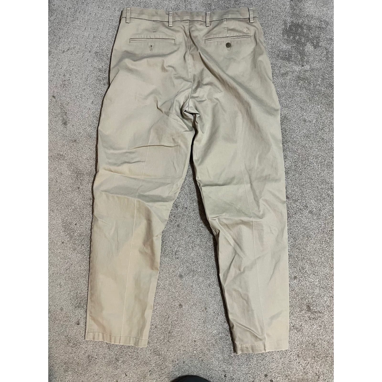 Dockers Dockers Size 36x32 Relaxed Fit Dress Pants Khaki Beige Chino Flat Front Mens Size US 36 / EU 52 - 3 Thumbnail