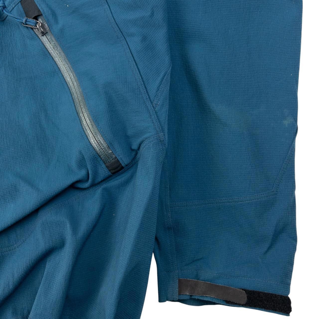 Arc'teryx Vintage Arcteryx Gamma Zip Up Jacket Size L Size US L / EU 52-54 / 3 - 6 Thumbnail