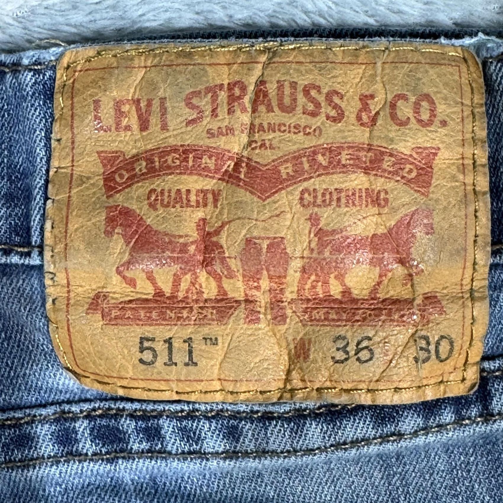 Levi's VINTAGE Levis 511 Jeans Mens 36x30 Slim Fit Stretch Light Wash Denim Tapered Zip Fly Size US 36 / EU 52 - 3 Thumbnail