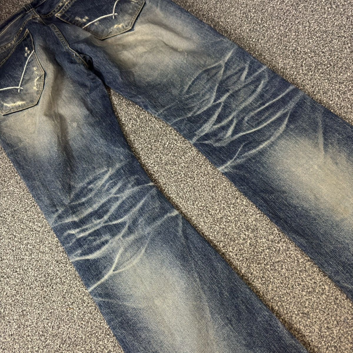 Tornado Mart Flared 🔥🇯🇵 Vintage 90s Diggity Distressed Whisker Jeans Denim Size US 32 / EU 48 - 13 Thumbnail