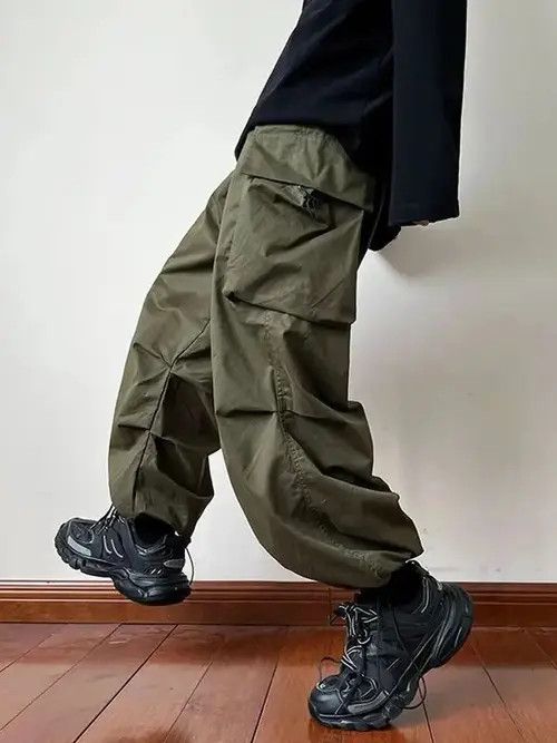 Japanese Brand Vintage Streetwear black cargo parachute pants y2k Size US 32 / EU 48 - 1 Thumbnail