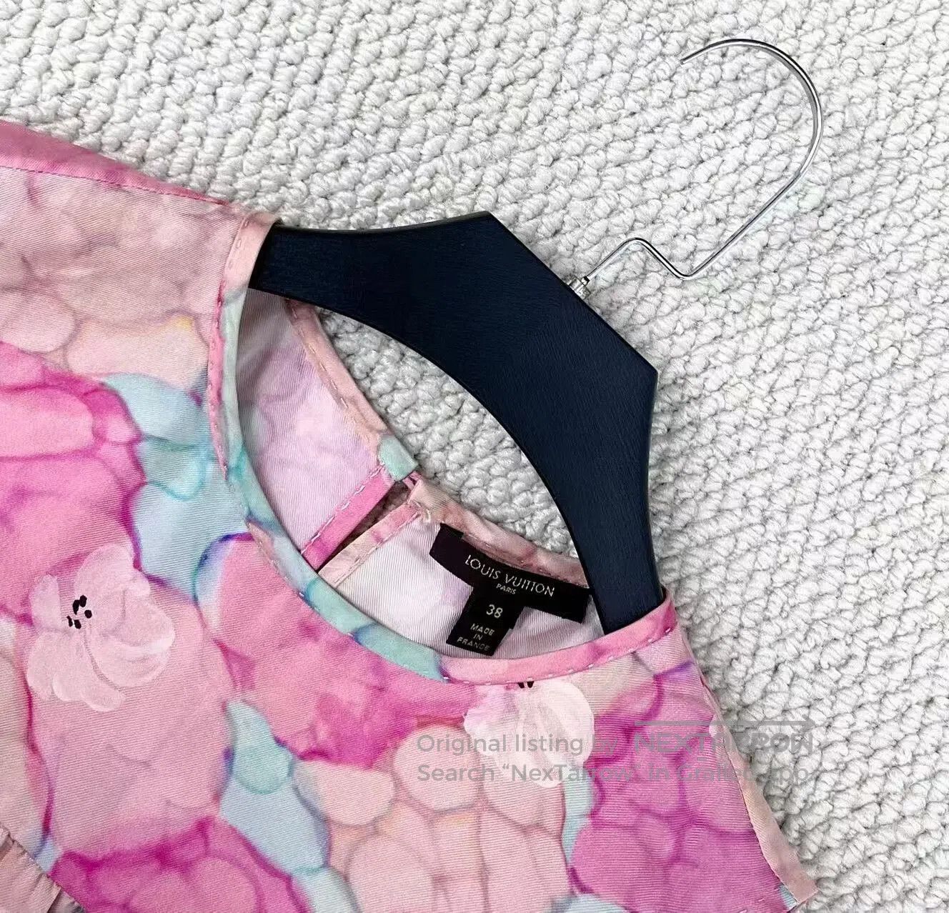 Louis Vuitton Louis Vuitton Floral Silk Sleeveless Top. Size M / US 6-8 / IT 42-44 - 3 Thumbnail