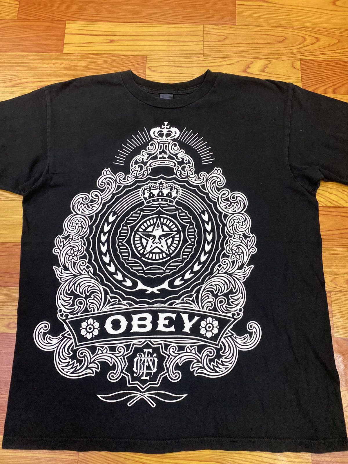 Obey × Rap Tees Rare Obey Big Print Logo Tee Size US L / EU 52-54 / 3 - 2 Thumbnail