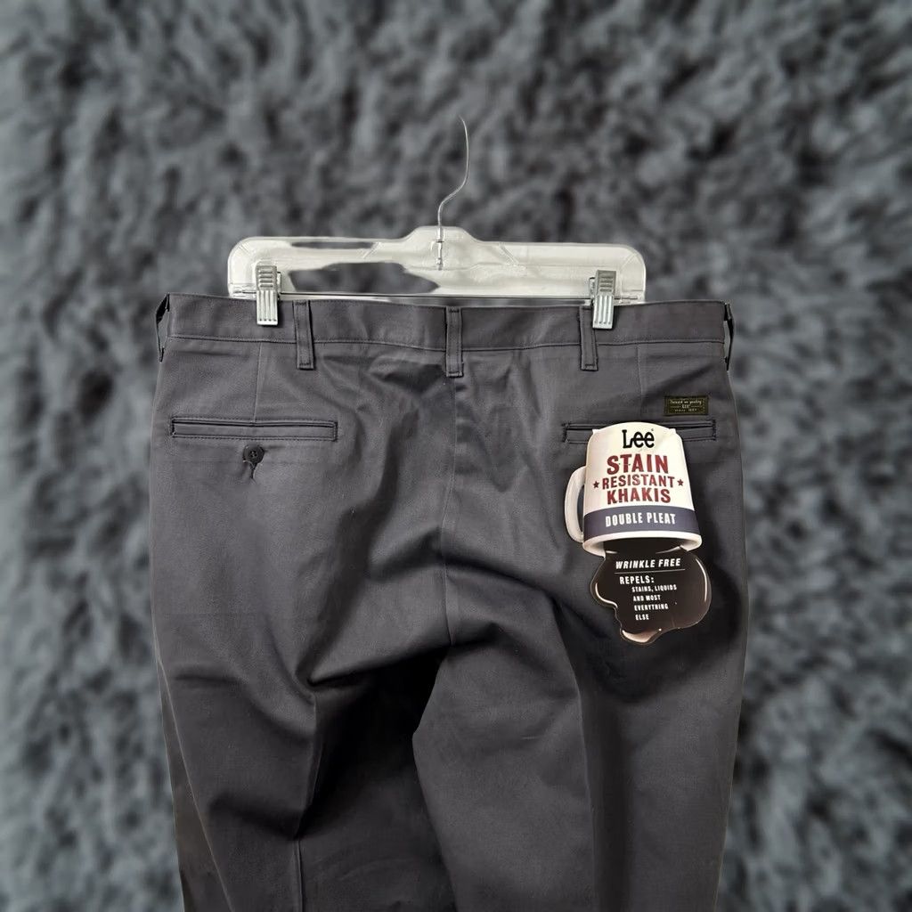 Lee Lee Khakis Pants Mens 38x34 Gray Double Pleated Wrinkle Resistant Stain Resistant Easy Care Pockets Classic Straight Casual Workwear Trousers Size US 38 / EU 54 - 1 Thumbnail