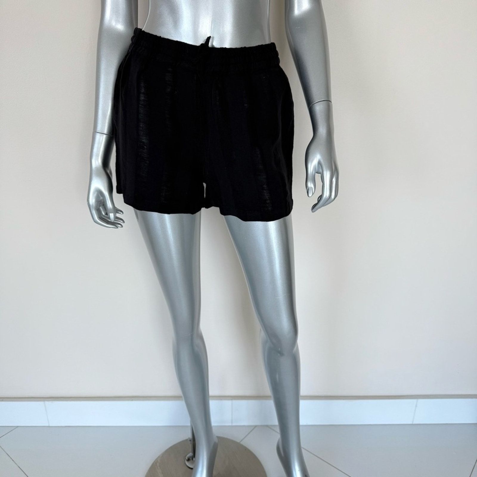 Solid & Striped NWT!!! Solid and Striped linen shorts size XS Retail 128$ Size 27" / US 4 / IT 40 - 1 Thumbnail