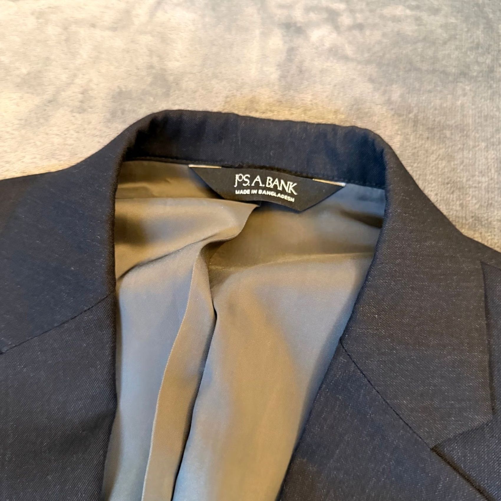 Jos. A. Bank Jos. A. Bank Traveler Collection Suit Mens 42 Regular Black Wool Two Button 36x29" Size 42R - 3 Thumbnail