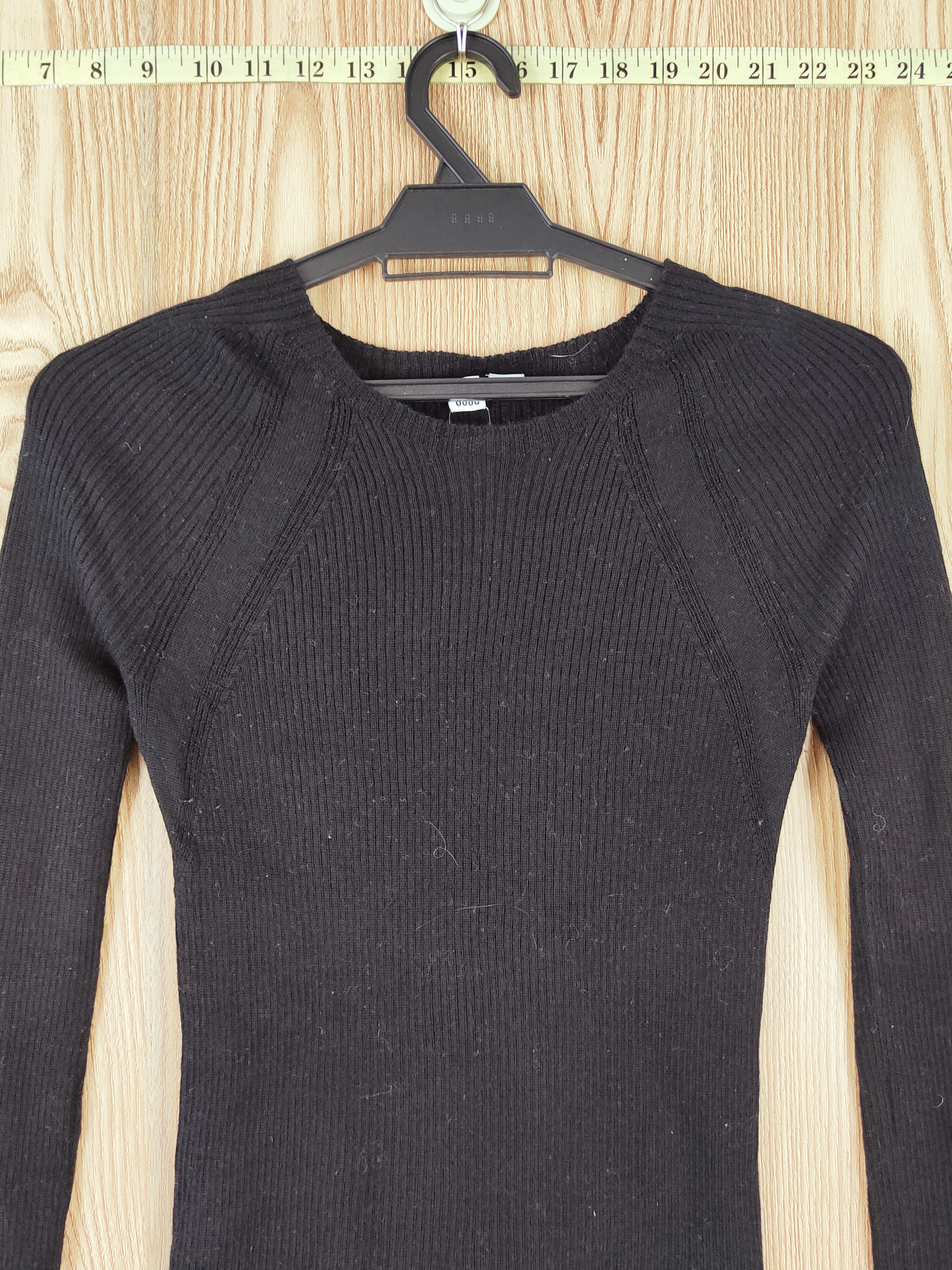 Homespun Knitwear × Japanese Brand × Undercover Uniqlo X Undercover Black Knitwear Sweatshirts #W305 Size M / US 6-8 / IT 42-44 - 2 Thumbnail